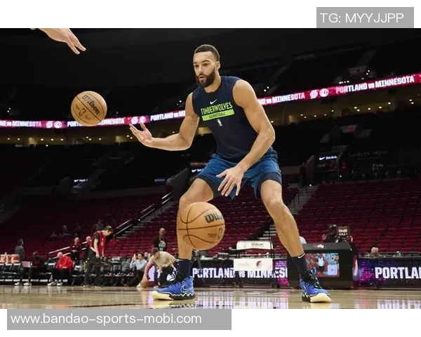 戈贝尔对萨尔的建议:提升身体素质以应对高强度比赛挑战 戈贝尔对萨尔的建议:提升身体素质以应对高强度比赛挑战